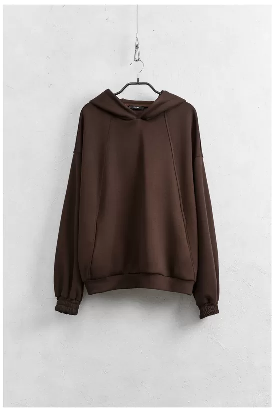 Brīvā laika tops ar kapuci Šokolādes krāsā